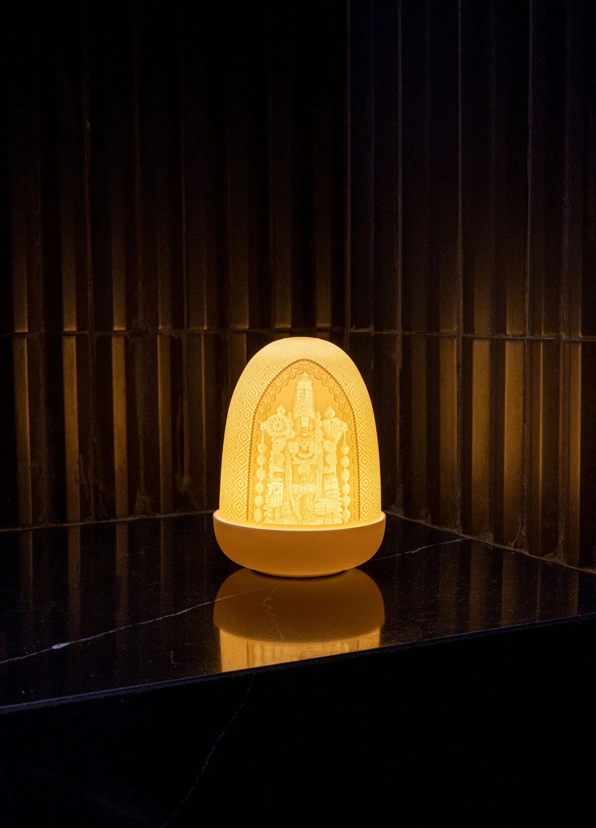Lord Balaji Dome table lamp
