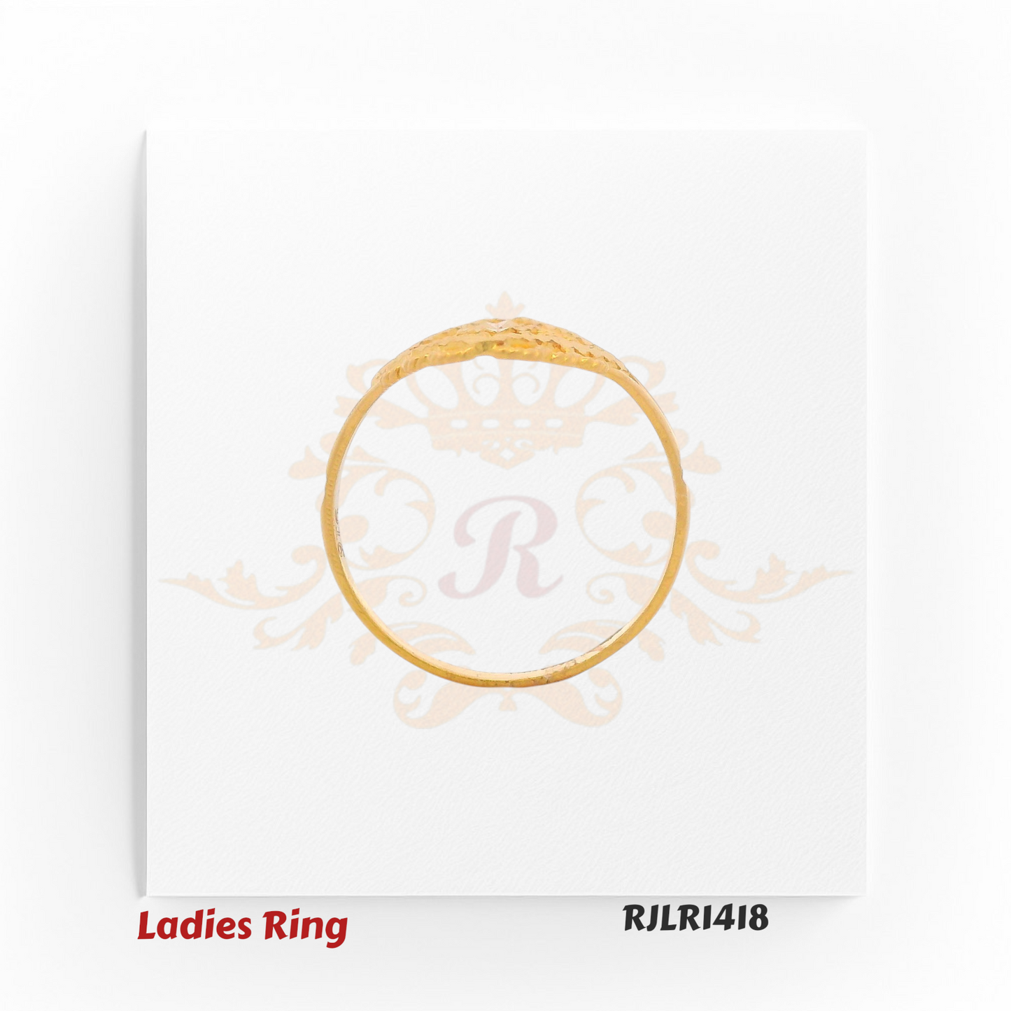 Geometric marquise-shaped gold ladies ring with openwork design and a central starburst engraving for a refined traditional touch. RJLR1418