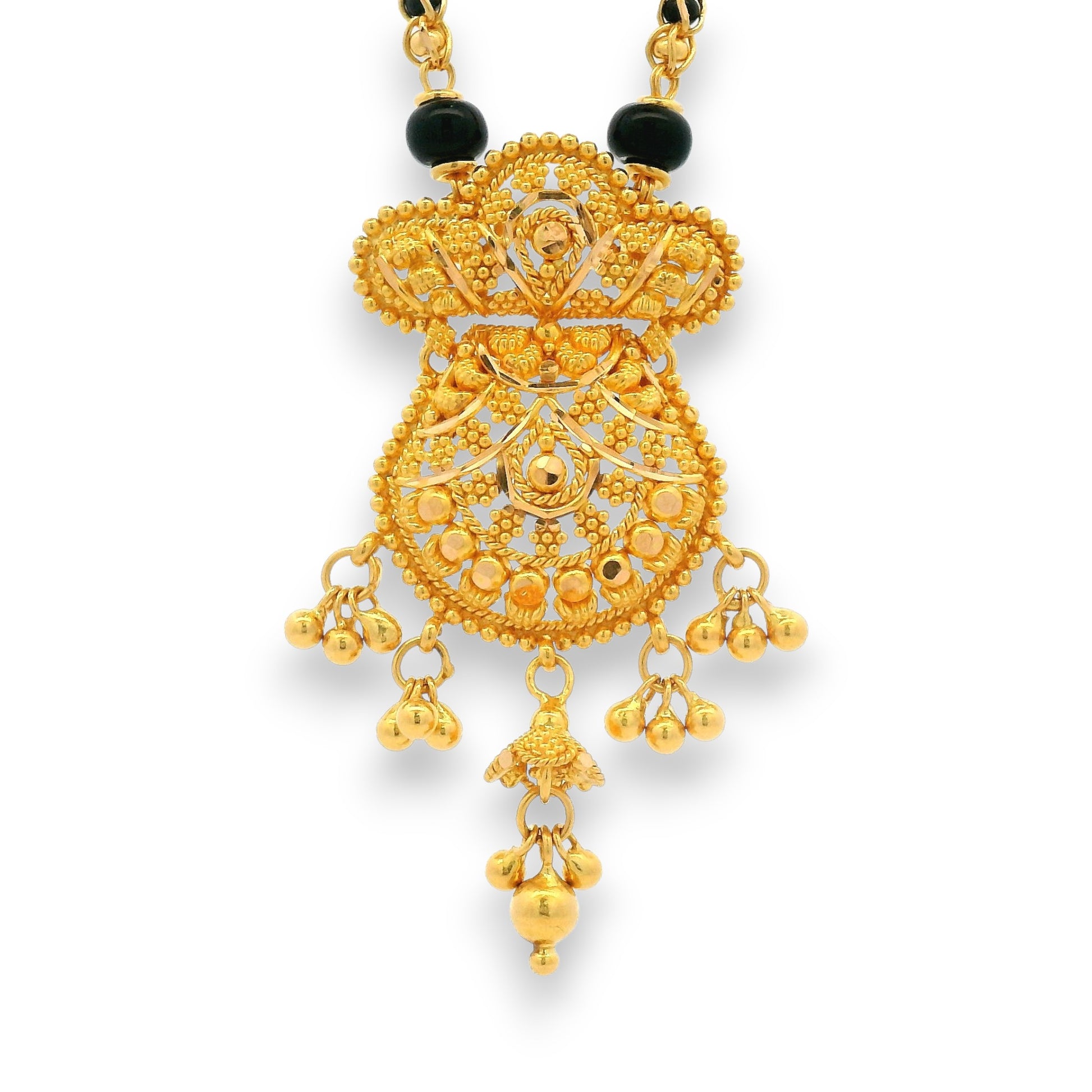 22k Gold Mangalsutra close-up of teardrop filigree pendant and fine detailing – Regal Jewels RJM3138A