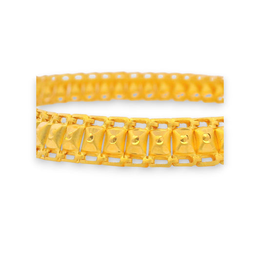 Bold 22kt gold men’s bracelet showcasing leopard motif centerpiece with enamel detailing for a striking look – RJMB0082.