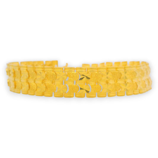 Elegant 22kt gold men’s bracelet with unique half-moon textured link design and polished detailing – RJMB0093.