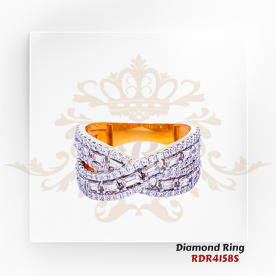 18kt gold diamond ring weighing 5.29 gm. Size 6. The diamond is of VVS2-VS1 clarity and F-G color. Total diamond weight is 0.81 ct.