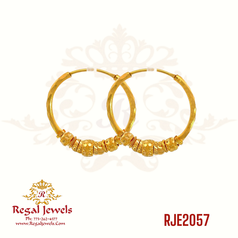 22k gold Bali earring with a ball design, featuring a traditional Punjabi small size. SKU: RJE2057. Weight: 6.30 grams. Height: 3.0cm. Width: 2.5cm.