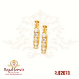 22k gold Nathiyan (earrings for men) in all yellow gold. SKU: RJE2078. Weight: 1.70 grams. Height: 1.2cm. Width: 1.0cm.