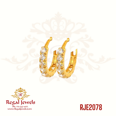 22k gold Nathiyan (earrings for men) in all yellow gold. SKU: RJE2078. Weight: 1.70 grams. Height: 1.2cm. Width: 1.0cm.