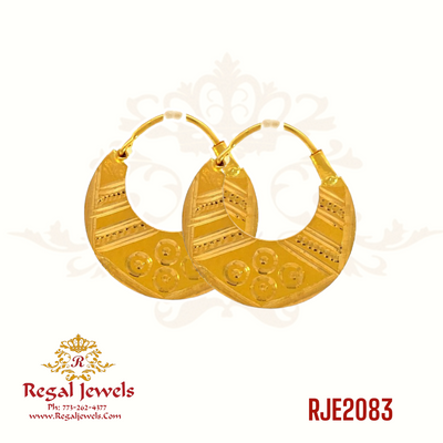 22k gold Nathiyan (earrings for men) in all yellow gold. SKU: RJE2083. Weight: 5.20 grams. Height: 2.5cm. Width: 2.2cm.