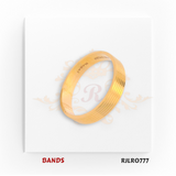 Elegant and minimal, this 22kt yellow gold band features fine parallel ridges for a sophisticated textured look. Model RJLR0777 blends classic style with modern simplicity.