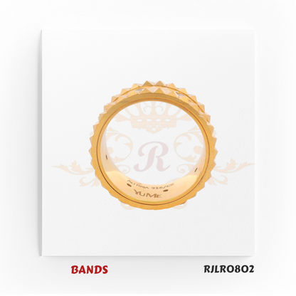 Luxurious 22kt yellow gold ring featuring a bold faceted edge and sparkling bezel-set diamonds, crafted for a strong and sophisticated style. Model RJLR0802
