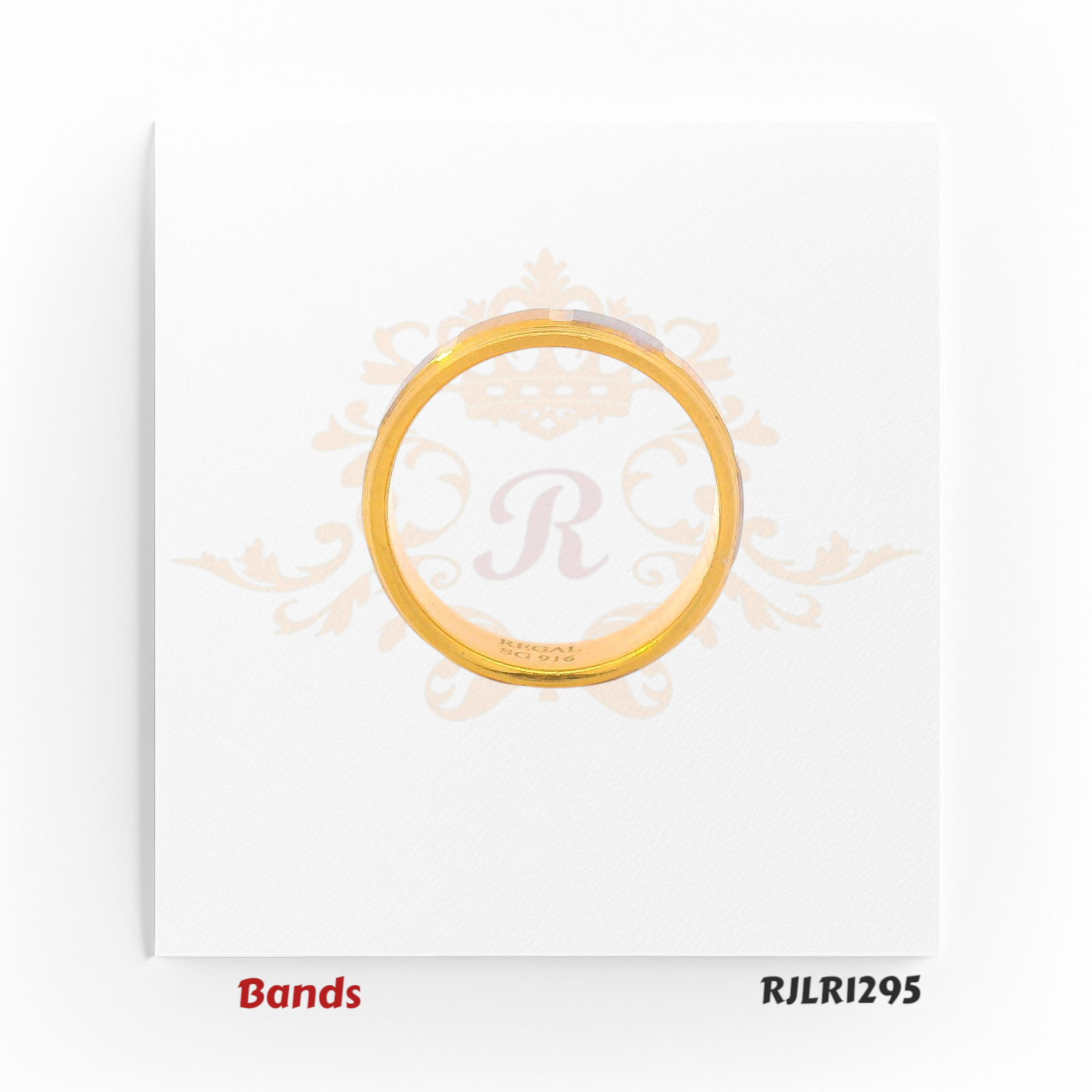 A distinctive 22kt two-tone gold band featuring alternating rectangular white gold panels beautifully set against a polished yellow gold base — a perfect blend of modern design and classic luxury. Model: RJLR1295.