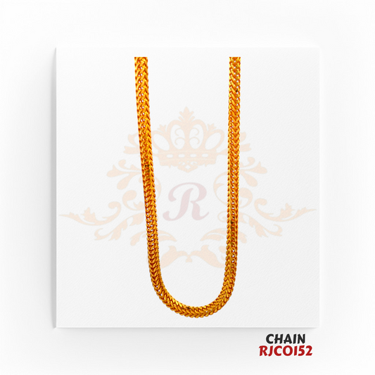 22kt Gold Curb Link Chain RJCO152 – A 13.20-gram solid gold chain with a sleek curb link design and high-polish finish. 20 inches in length, available at Regal Jewels.
