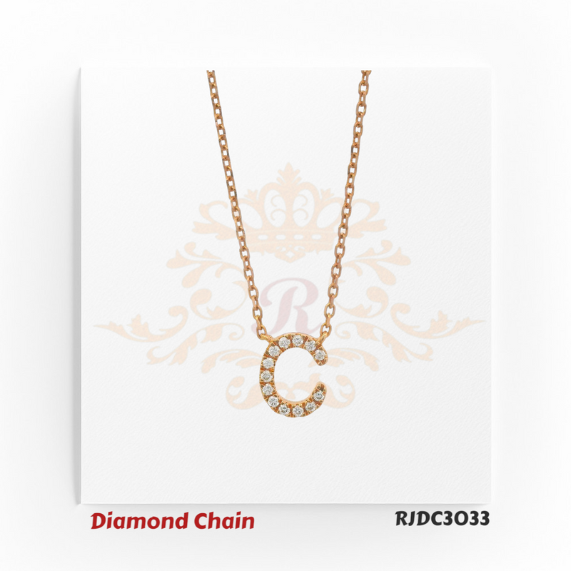 Sophisticated rose gold necklace with a “C”-shaped pendant, beautifully set with sparkling round-cut diamonds. Suspended from a matching rose gold link chain, model RJDC3033 radiates elegance and modern charm.