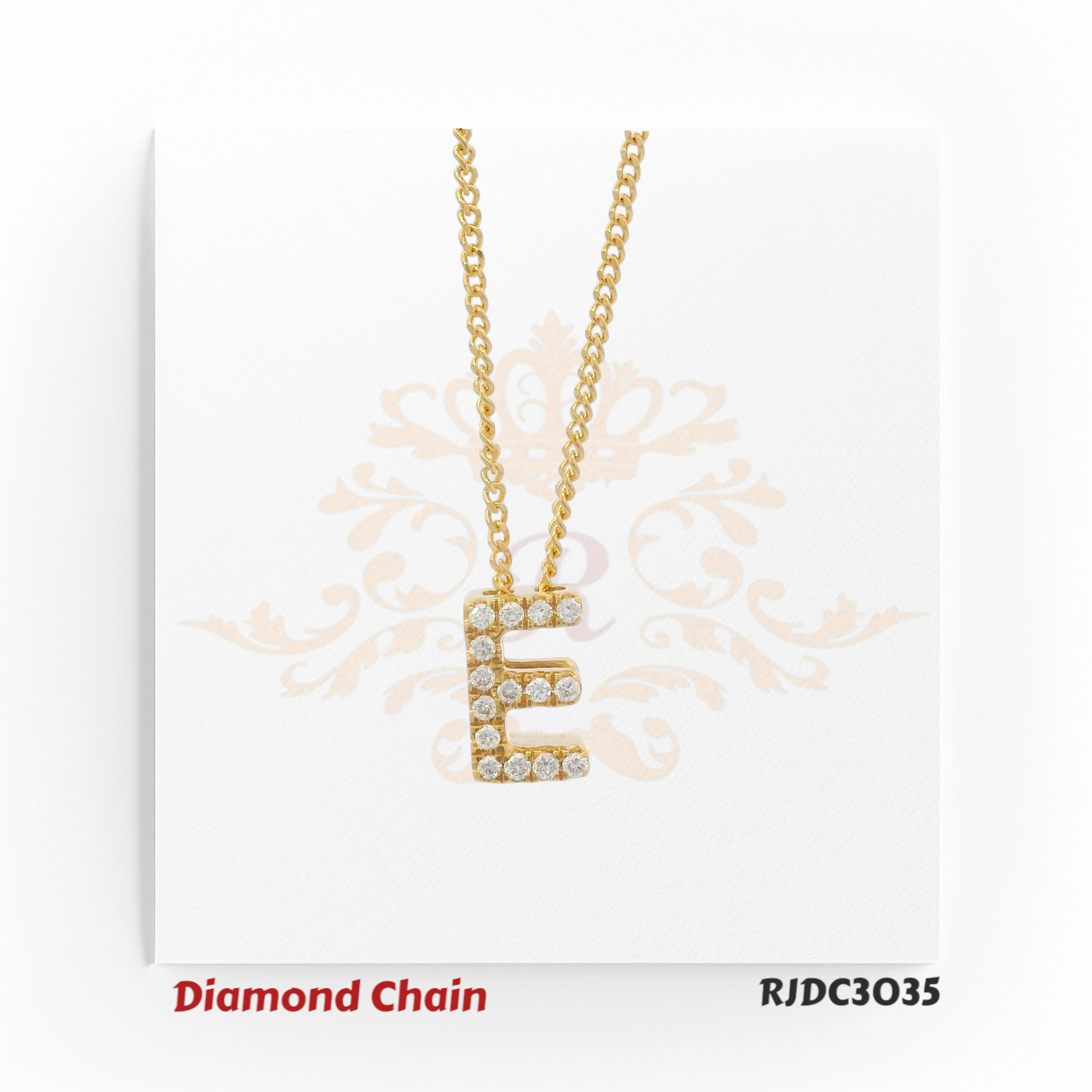 Stylish yellow gold necklace with an “E”-shaped pendant, beautifully embellished with sparkling round-cut diamonds. Hung from a twisted rope-style gold chain, model RJDC3035 offers a perfect blend of elegance and modern charm.
