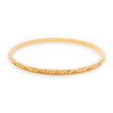 22kt Gold Slim Bangle – Lightweight Kada with Bold Textured Finish, Single Piece Close-Up – RJLB3567B