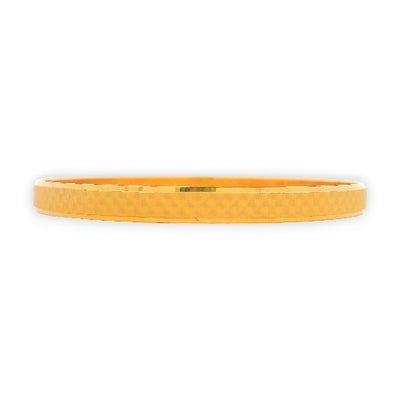 22kt Gold Ladies Bangle RJLB4027A – sleek kada with smooth polished finish and subtle hammered texture, side profile minimalist design – Regal Jewels Chicago