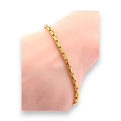 22kt Gold Ladies Bracelet with Sleek Rectangular Links – Minimalist and Durable Daily Wear Chain – Regal Jewels RJLB4047