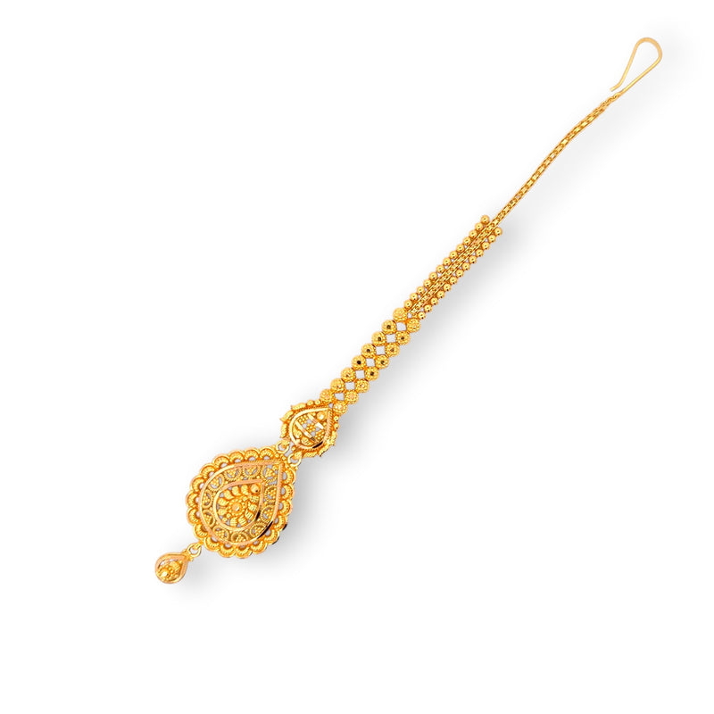 	22kt Gold Tikka with Teardrop Shaped Filigree Pendant and Patterned Chain – Traditional and Feminine Bridal Jewelry – Regal Jewels RJLT3032