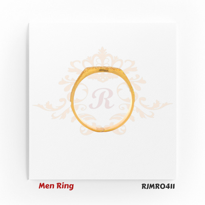 A striking yellow gold men’s ring featuring a bold diamond-cut checkerboard pattern that adds depth, shine, and refined texture designed for those who appreciate intricate craftsmanship. Model: RJMR0411.