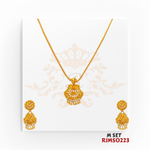 22kt Gold Jhumka Necklace Set RJMSO223 – A 14.40-gram necklace set featuring an intricately designed jhumka-style pendant with matching earrings, available at Regal Jewels.