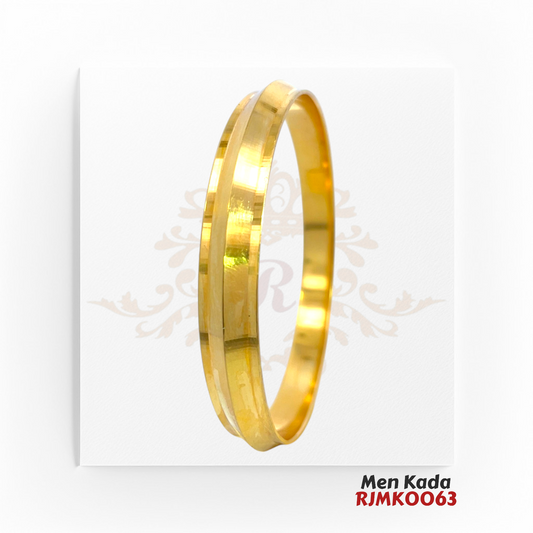22kt Gold Men's Kada RJMKO063 – A 77.20-gram gold kada with a polished finish and central groove accent. Size 2.14 inches. Available at Regal Jewels.