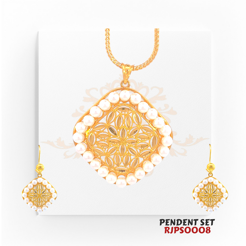 22kt Gold Filigree & Pearl Pendant Set RJPS0008 – A 10.20-gram gold pendant set featuring a delicate filigree design encased in pearls. Available at Regal Jewels.