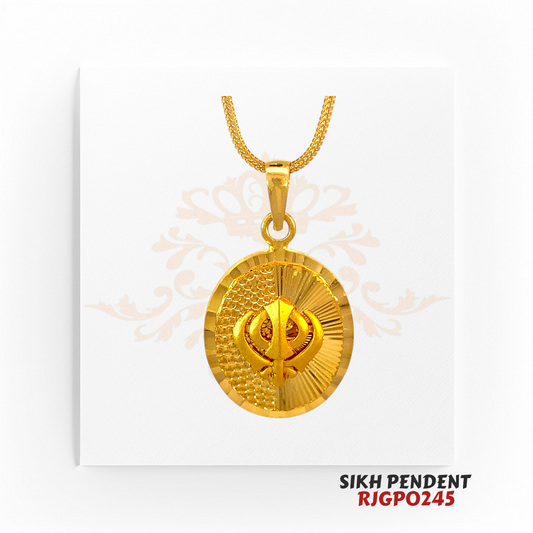 22kt Gold Sikh Pendant RJGPO245 – A beautifully crafted oval 22kt gold pendant featuring a raised Khanda Sahib symbol. Weighs 5.80 grams, measuring 1.00 inch in length and 0.75 inches in width. Dual-texture design with sunburst and honeycomb patterns. A spiritual and elegant piece for Sikh devotees. Available at Regal Jewels.