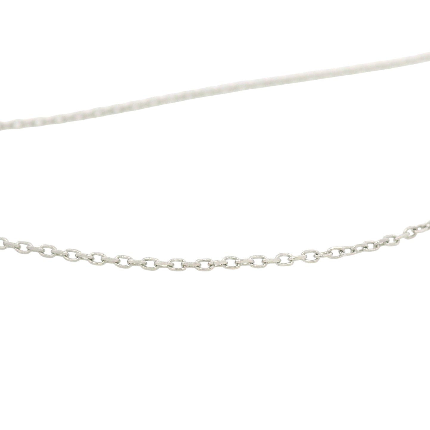 Close-up of sterling silver cable chain with fine oval links, elegant and lightweight jewelry design – Regal Jewels Chicago RJSC0001