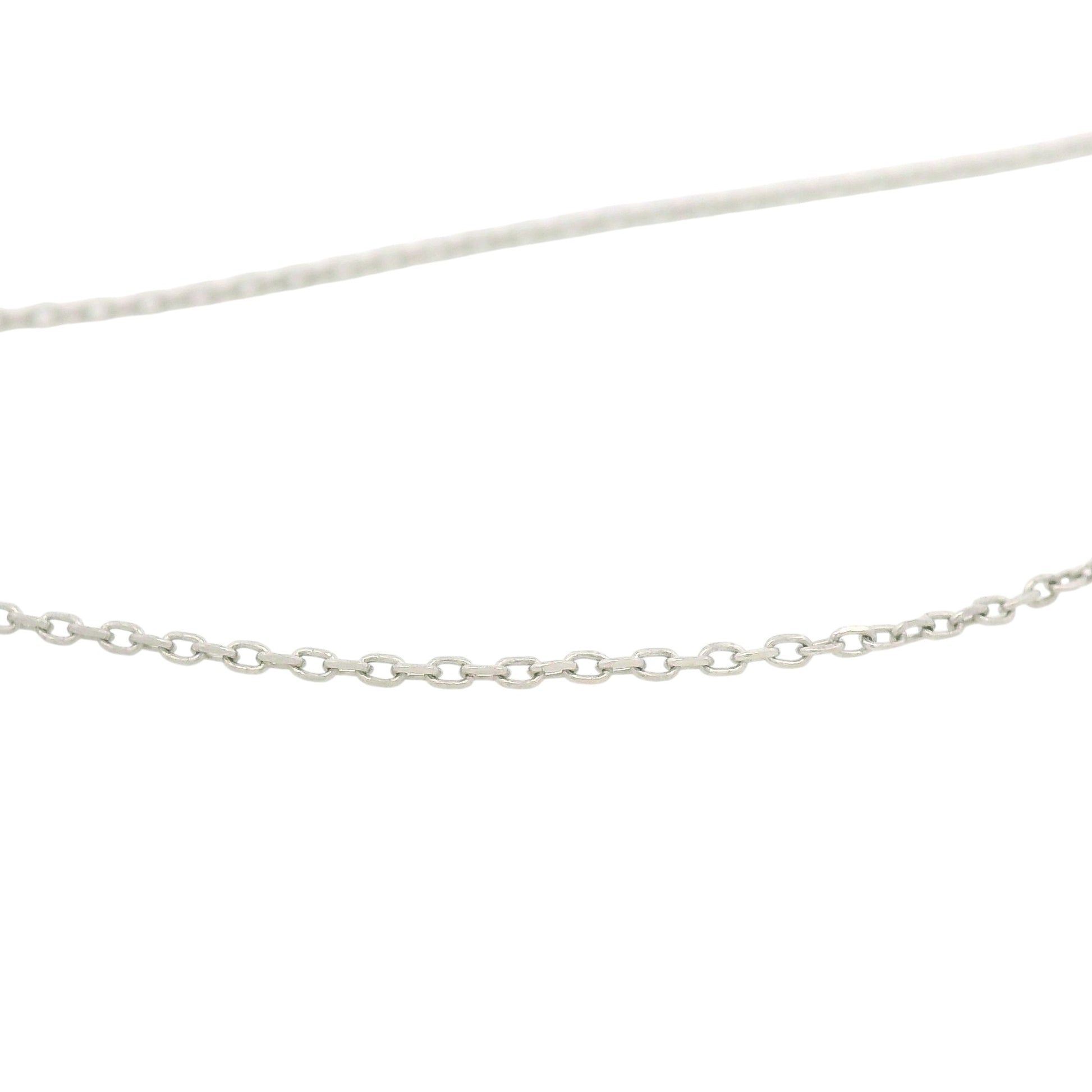 Close-up of sterling silver cable chain with fine oval links, elegant and lightweight jewelry design – Regal Jewels Chicago RJSC0001