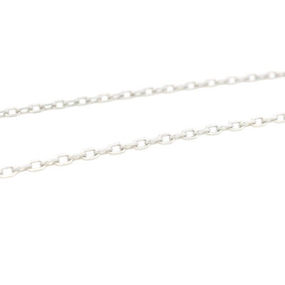Close-up of sterling silver cable chain with polished oval links, versatile and durable jewelry design – Regal Jewels Chicago RJSC0003