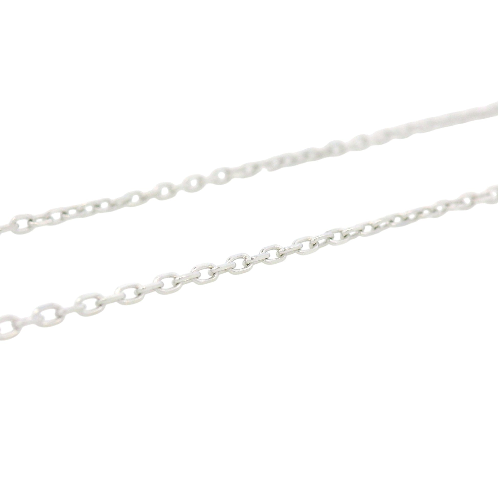 Close-up of sterling silver cable chain with polished oval links, durable and classic unisex jewelry style – Regal Jewels Chicago RJSC0004