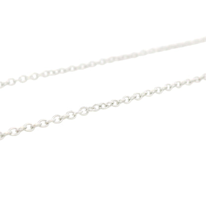 Close-up of sterling silver cable chain with polished round links, simple and durable jewelry design – Regal Jewels Chicago RJSC0005