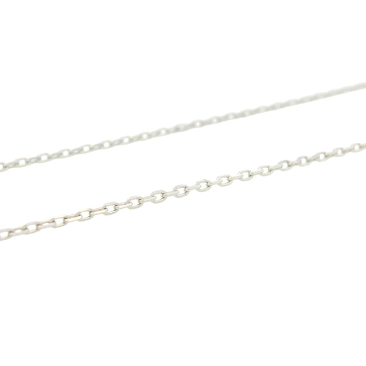 Close-up of sterling silver cable chain with polished oval links, versatile and durable jewelry design – Regal Jewels Chicago RJSC0006