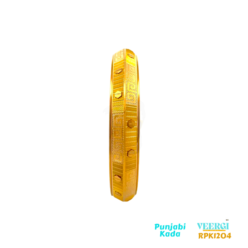 VeerGi Presents 22-karat yellow gold, which is known for its high purity level. The Men Kada is part of the Punjabi Kada collection with the code RPK1204. It weighs 74.94 grams and has a diameter of approximately 2.16 inches.