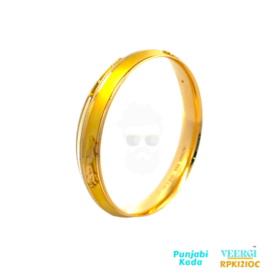 VeerGi Presents, 22kt gold men's kada (bangle) with a Jaguar embossed design, a dotted rhodium line in the middle, and a comfort fit. The Jaguar is a powerful and iconic animal known for its strength, agility, and grace, and is often associated with confidence and courage. 66.41 gm / Yellow Gold / 2.1